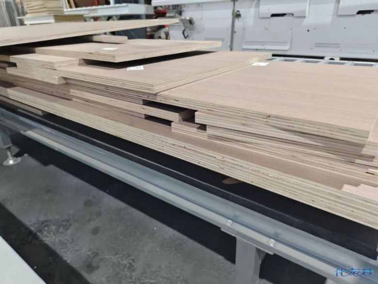 1754037635170925.jpg 5.jpg